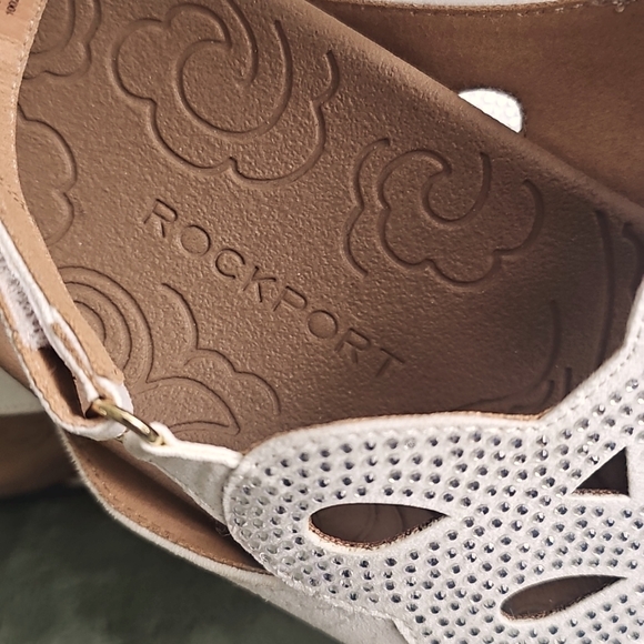 Rockport Women's White Sandals Size 11 - Picture 2 of 6